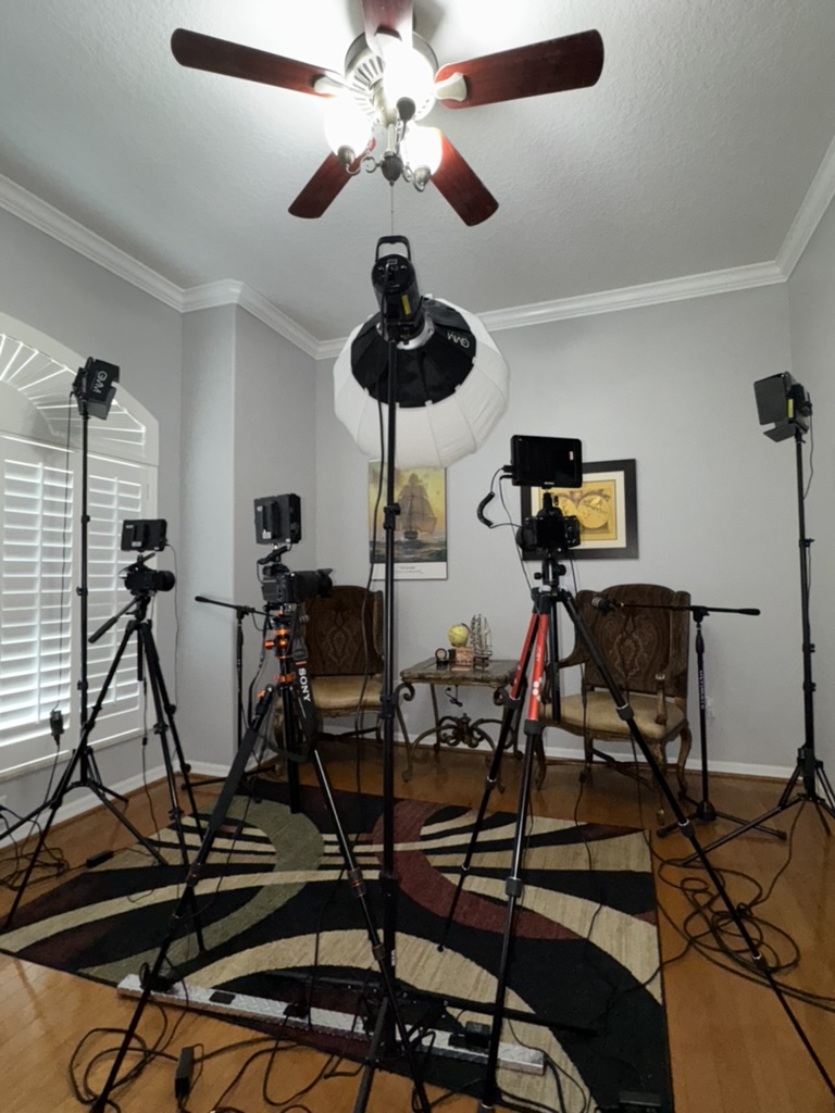Spotlite mobile mini studio with camera, microphone, and lighting
